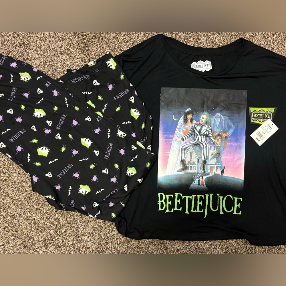 Beetlejuice Women’s Pajama Set -Medium